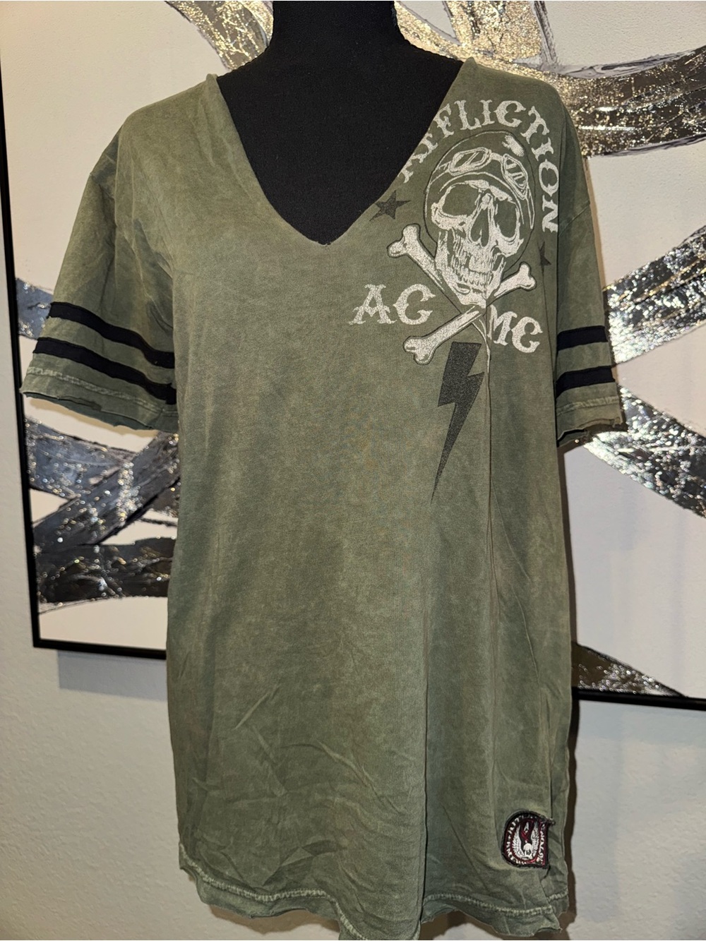 Affliction Women's Olive Green Skull V-Neck Oversized Distressed Tee
